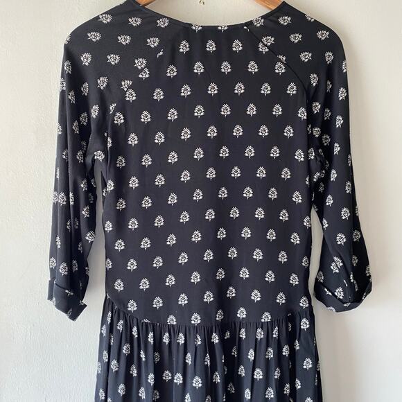 Garnet Hill Bohemian Floral Pocket Dress SZ 2 Drop Waist  Casual Chic Minimalist - Picture 8 of 10